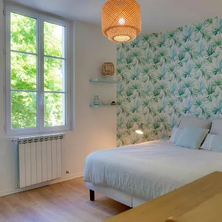 Будинок відпочинку Maison Familiale Avec Jardin, Terrasse Et Parking Біарріц